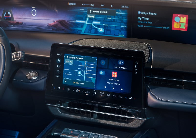 Driving directions are shown on the center touchscreen. | Baldwin Lincoln in Covington LA