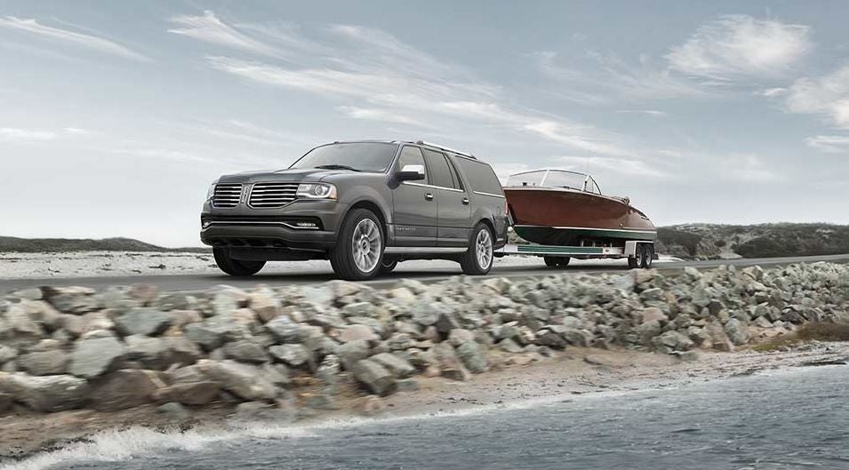 The Plush 2017 Navigator from Lincoln Dealerships near McComb, MS